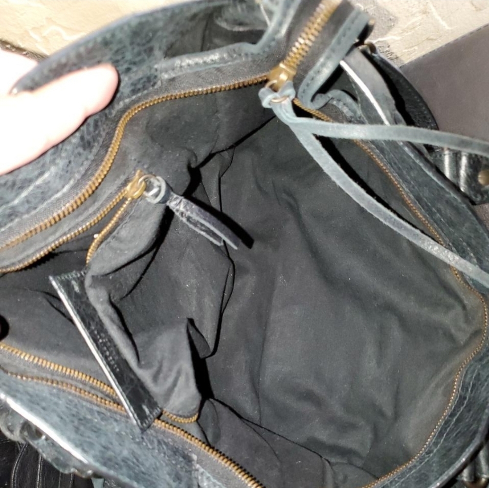 Balenciaga City 2 way bag, Firm Price - Picture 9 of 12